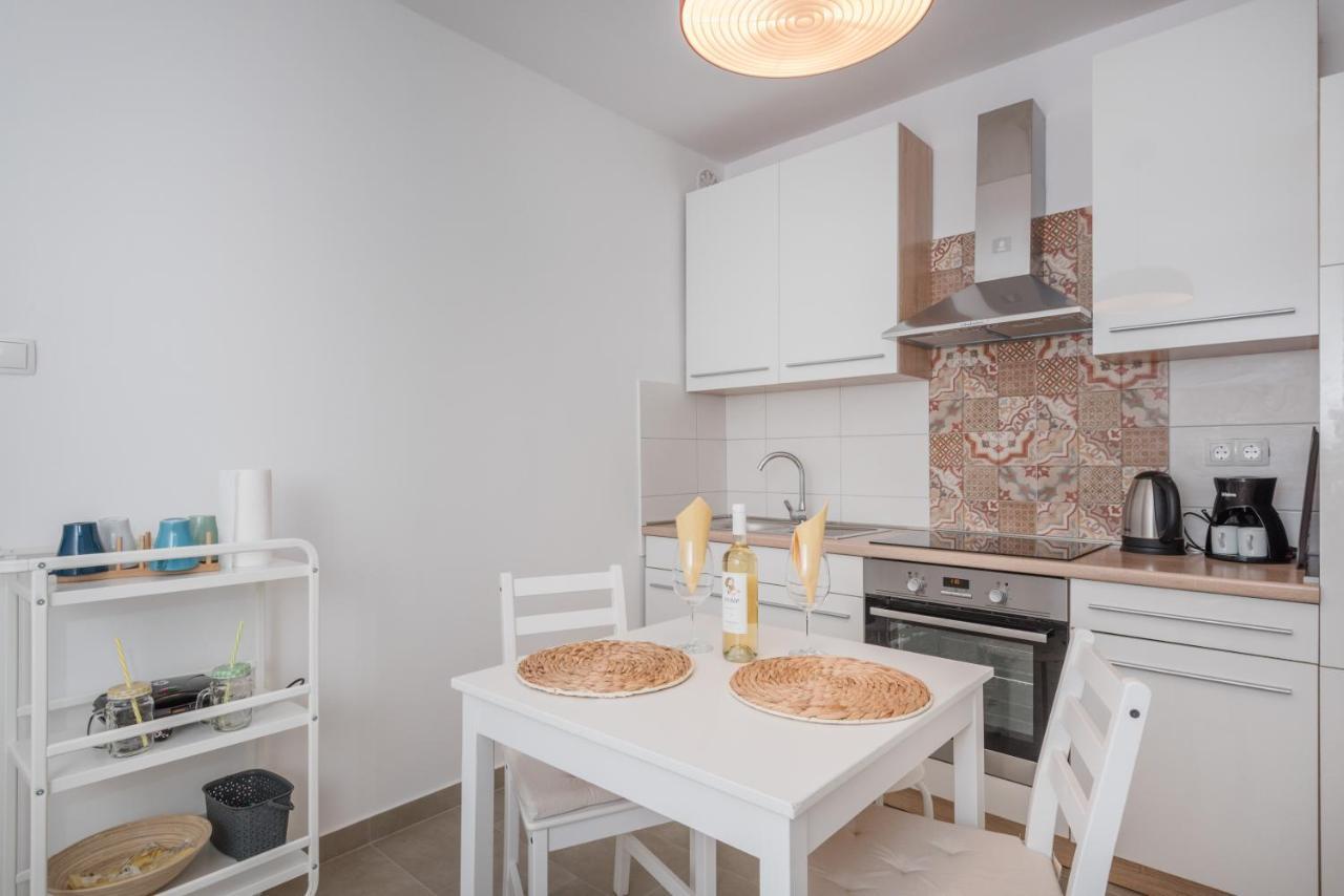 Apartment Angelina Free Public Parking Zadar Buitenkant foto